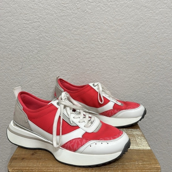 Michael Kors Flynn Trainer Lace Up Sneakers Size 9 - Picture 2 of 8